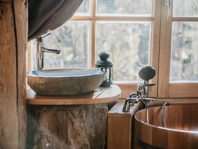 Bathroom 5, Les Cabanes du Dauphiné, Hautes-Alpes