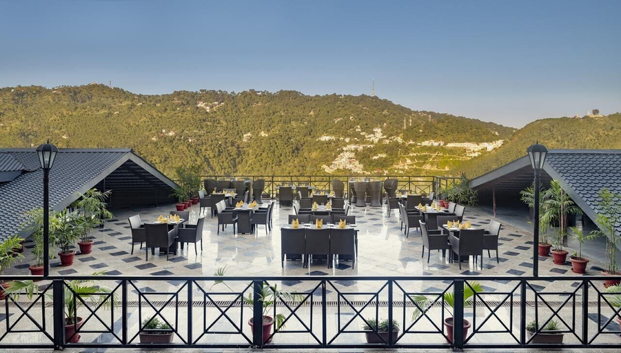Food & Drinks 4, Ramada by Wyndham Kasauli, Solan