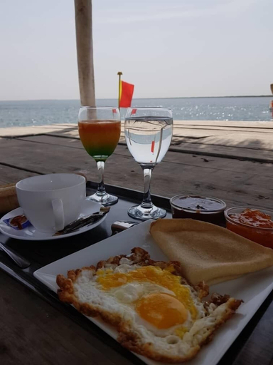 Food & Drinks 4, Cap Marniane, Fatick