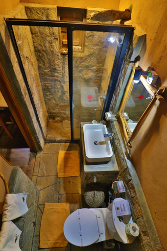 Bathroom 4, The Other Corner, Palugaswewa