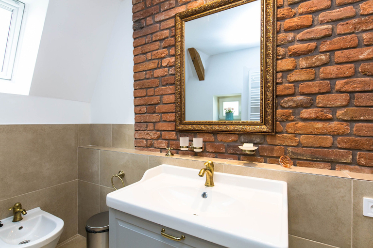 Bathroom 4, The Old Town Square & Parizska Apartments, Praha 1