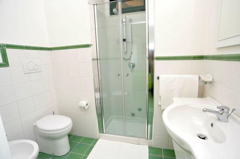 Bathroom 5, Agriturismo Giorgio, Foggia