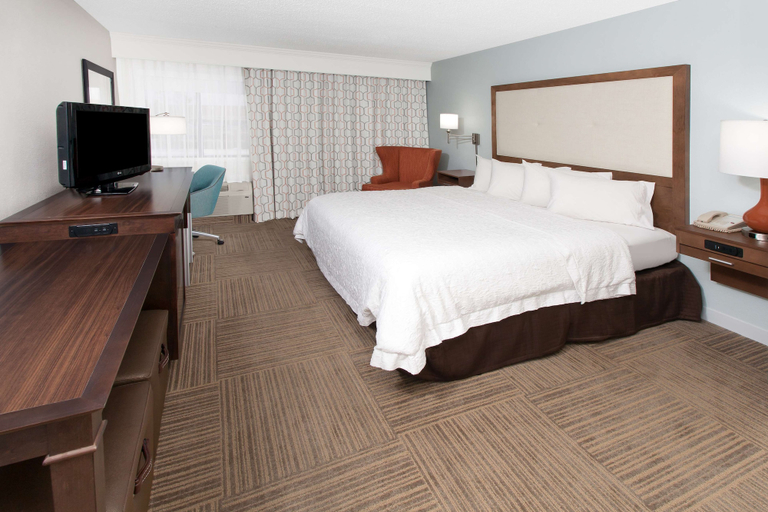 Bedroom 3, Hampton Inn Birch Run/Frankenmuth, Saginaw