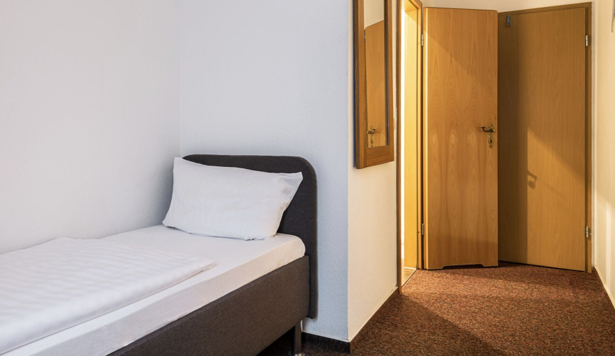 Bedroom 2, Gutshof Havelland, Havelland