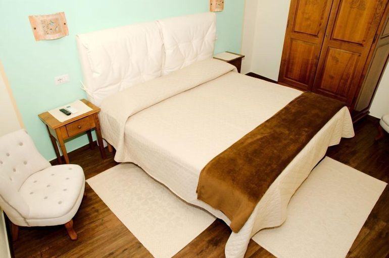 Bedroom 2, L' affittacamere Funtanedda, Nuoro