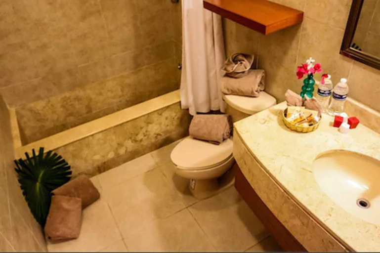Bathroom 4, Hotel Nacional Merida, Mérida