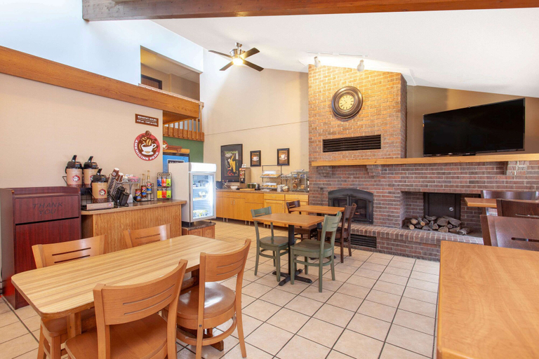 Food & Drinks 5, Americinn By Wyndham Willmar, Kandiyohi