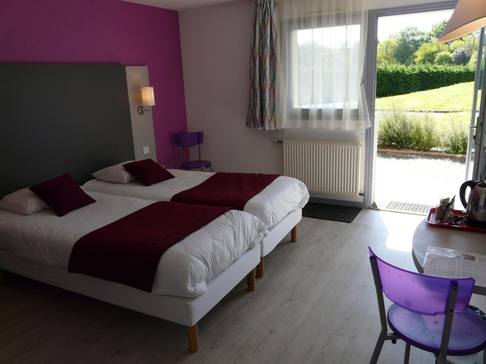 Bedroom 2, Hôtel de la Baie de Paimpol, Côtes-d'Armor