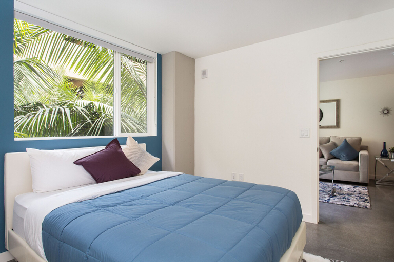 Bedroom 3, Downtown LA Luxury Two Bedroom Apartment, Los Angeles