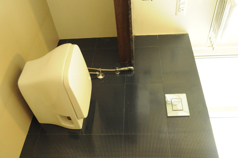 Bathroom 4, Ixora Suites, Bangalore