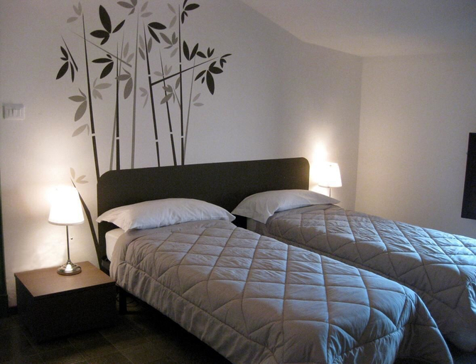 Bedroom 2, Low Cost Ferrara, Ferrara