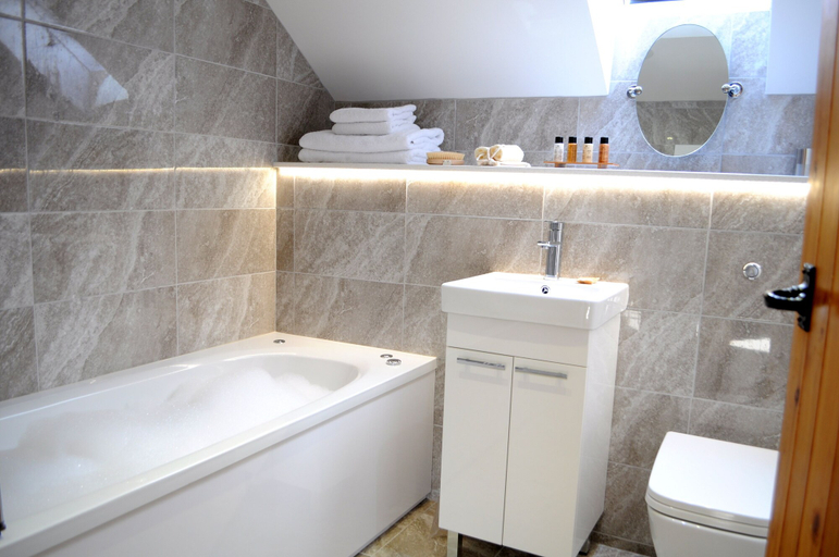 Bathroom, Tramway Cottages, Argyll and Bute