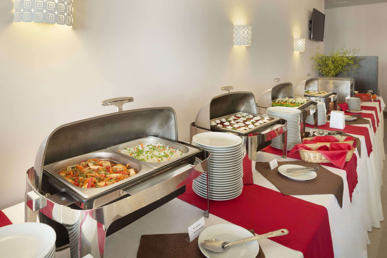 Food & Drinks 5, Ramada by Wyndham Lviv, Pustomytivs'kyi