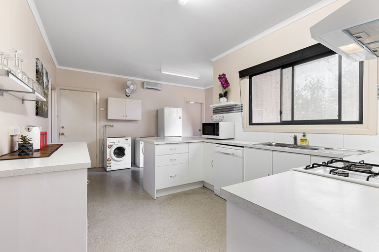 Others 5, The Gazebo Place - Spacious 4 Bedroom near Murray River, Moira - West
