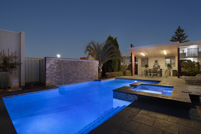 Sport & Beauty 2, Platinum International, Toowoomba - West