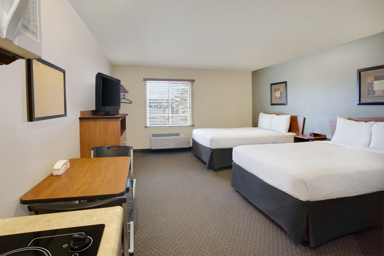 Bedroom 2, WoodSpring Suites Washington DC Andrews AFB, Prince George's