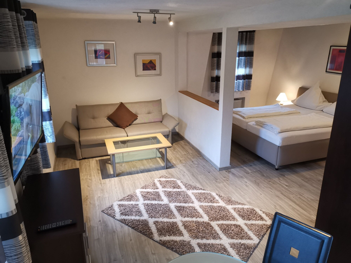 Bedroom 3, Hotel Landgasthof Grüner Baum, Odenwaldkreis