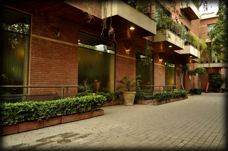 Exterior & Views 2, The Residency Hotel, Lahore