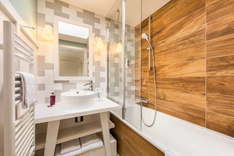 Bathroom 3, Les Villages Nature Paris, Seine-et-Marne