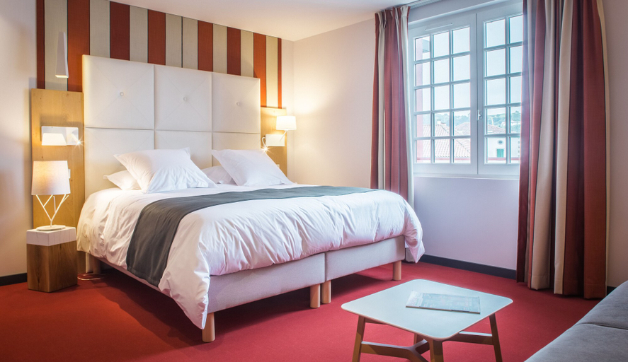 Bedroom 4, Hôtel Berria, Pyrénées-Atlantiques