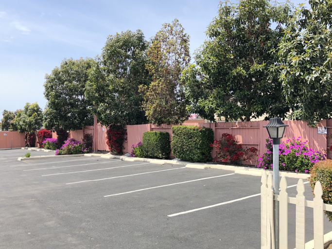 Others 4, Pacific Inn, San Luis Obispo