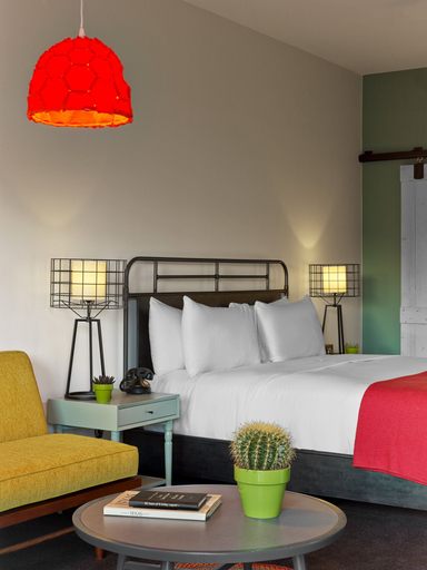 Bedroom 3, Lone Star Court, Valencia Collection, Travis