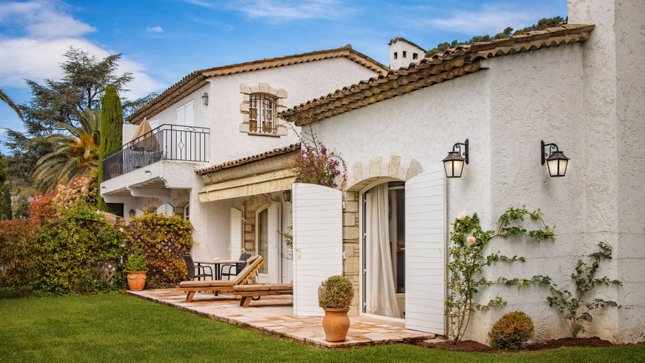 Exterior & Views 3, Hôtel Alain Llorca, Alpes-Maritimes
