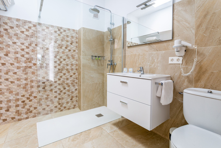 Bathroom 5, El Hotelito Del Golfo, Las Palmas