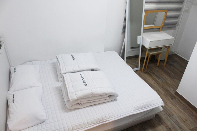 Bedroom 2, Orange Guesthouse - Hostel, Dong