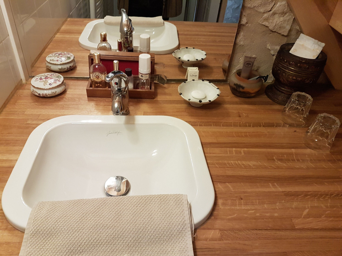 Bathroom 5, Le Bourgis chambres d'hotes, Orne