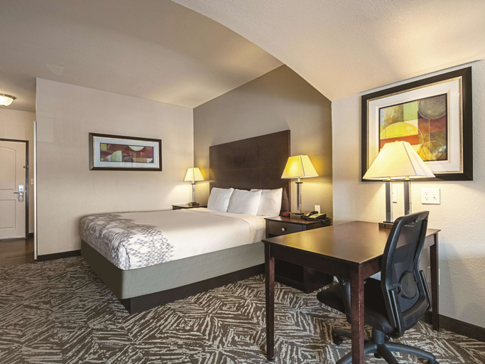Bedroom 3, La Quinta Inn & Suites by Wyndham McKinney, Collin