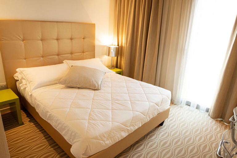 Bedroom 2, One Hotel & Restaurant, Bergamo