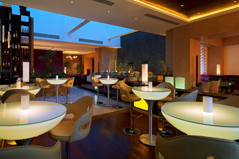 Food & Drinks 5, Sheraton Cairo Hotel & Casino, Ad-Duqi