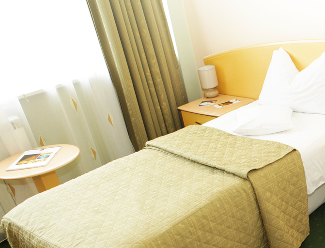 Bedroom 2, Eurohotel Baia Mare, Baia Mare