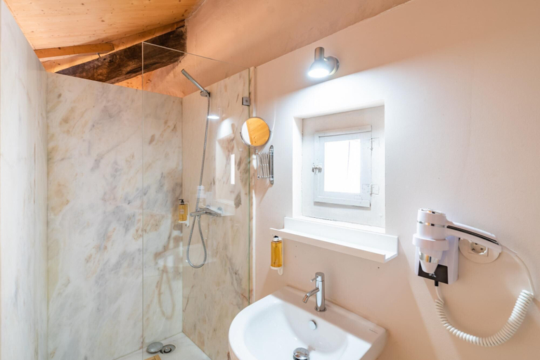 Bathroom 5, Feel Porto Antique Poveiros Flat III, Porto