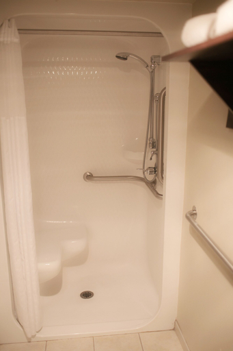 Bathroom 5, Seaport Inn and Suites, Nez Perce
