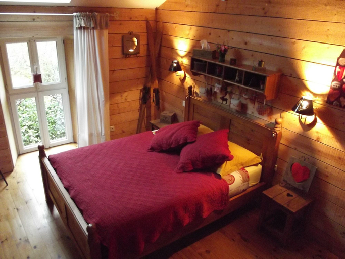 Bedroom 3, Chambres d'hôtes La Chaussée d'Olivet, Mayenne