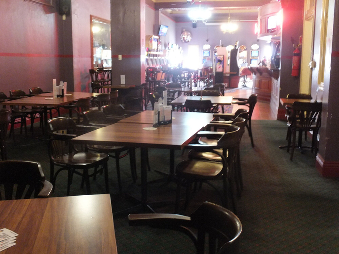 Food & Drinks 5, Criterion Hotel Warwick, Warwick - Central