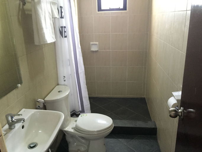 Bathroom 4, Rangya Hotel, Tagaytay City
