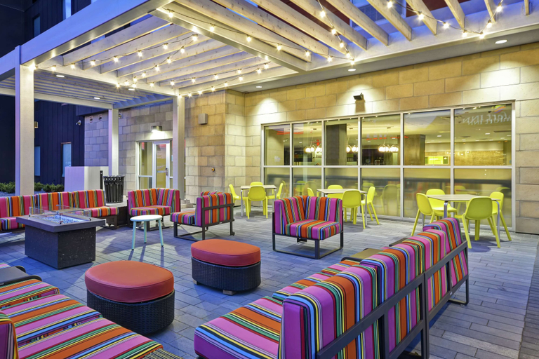 Food & Drinks 5, Home2 Suites by Hilton Plymouth, MN, Hennepin