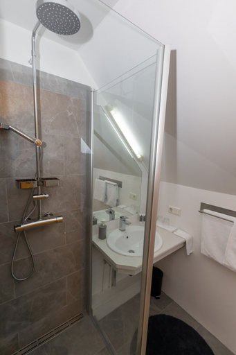 Bathroom 4, Hotel North, Eyjafjarðarsveit