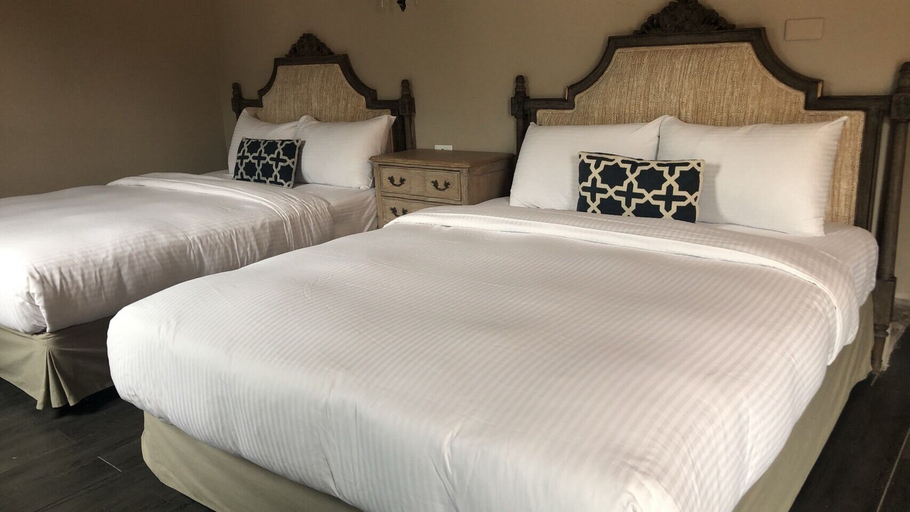 Bedroom 4, Hotel Royal Kingdom, Taitung