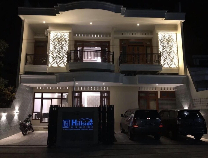 Exterior & Views 28