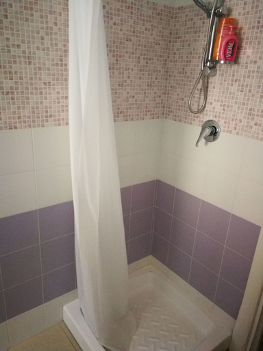 Bathroom 5, Basilicata al Volo, Potenza