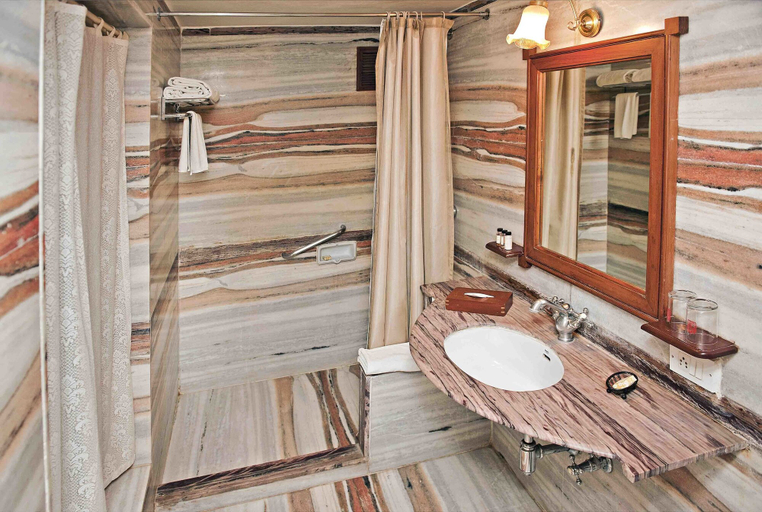 Bathroom 3, WelcomHeritage Bal Samand Lake Palace, Jodhpur