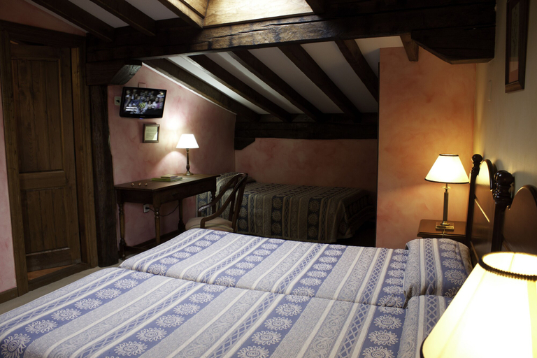 Bedroom 3, Posada La Casa del Organista, Cantabria