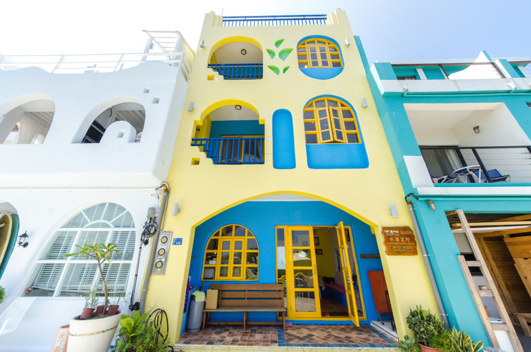 Exterior & Views, Yellow Submarine, Pingtung