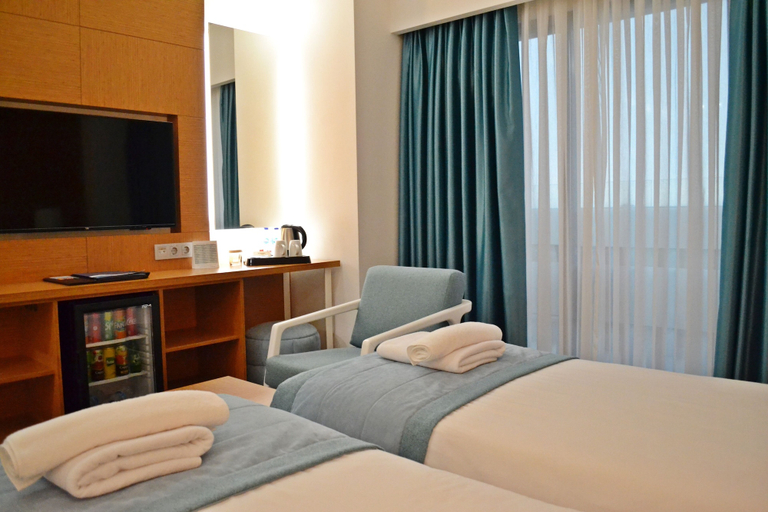 Bedroom 2, Tezmadra Hotel, Burhaniye