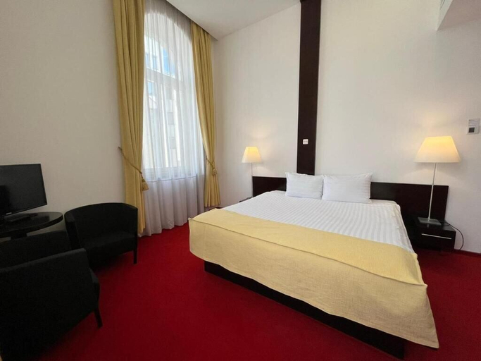 Bedroom 3, Hotel Concordia, Targu Mures