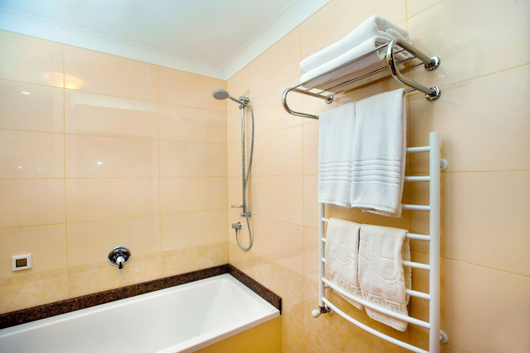 Bathroom 3, Hotel Grand Otrada, Odes'ka